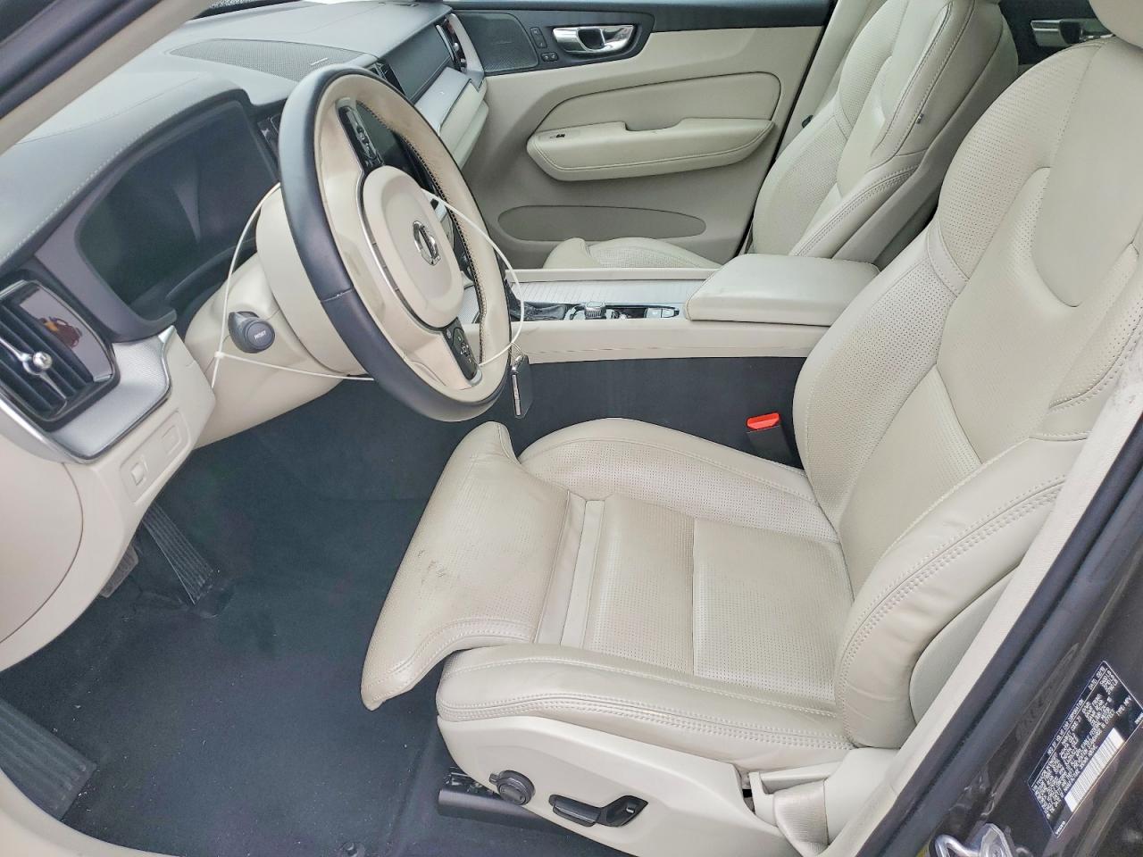 2019 VOLVO XC60 T6 INSCRIPTION photo 7