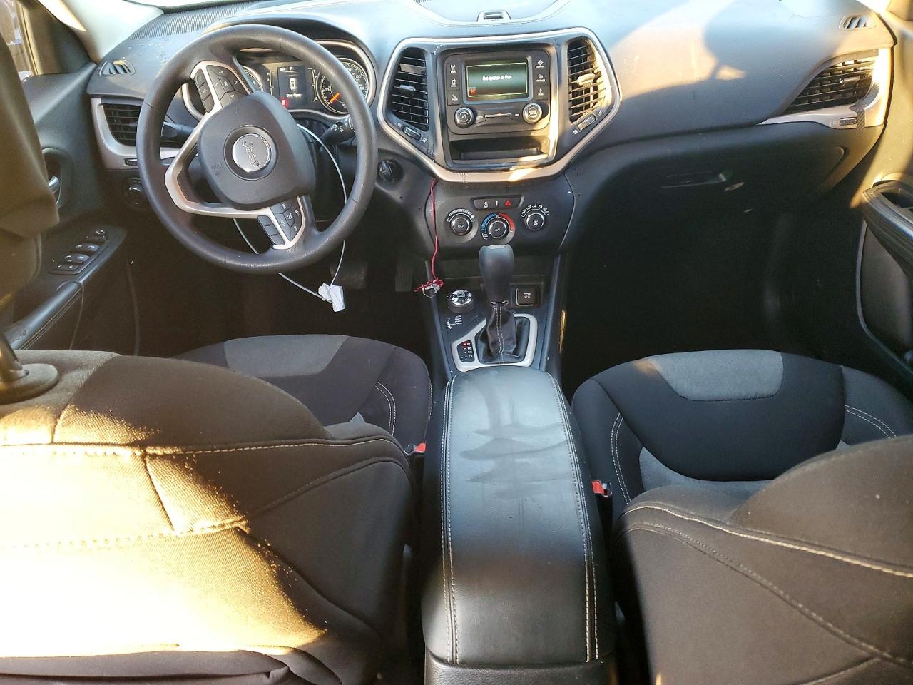 2015 JEEP CHEROKEE SPORT photo 8