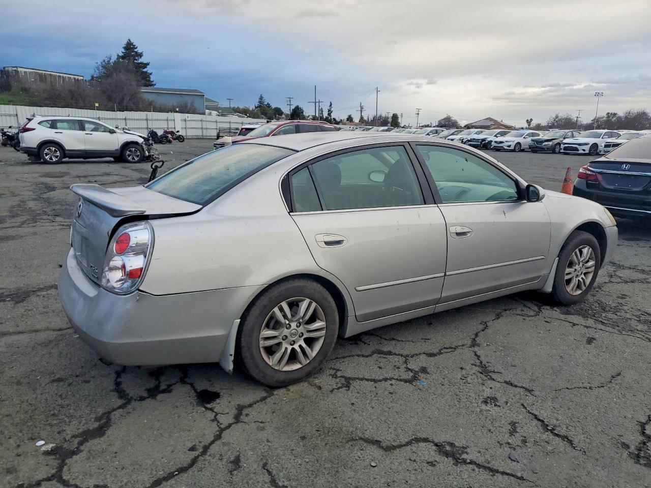 2006 NISSAN ALTIMA S photo 3