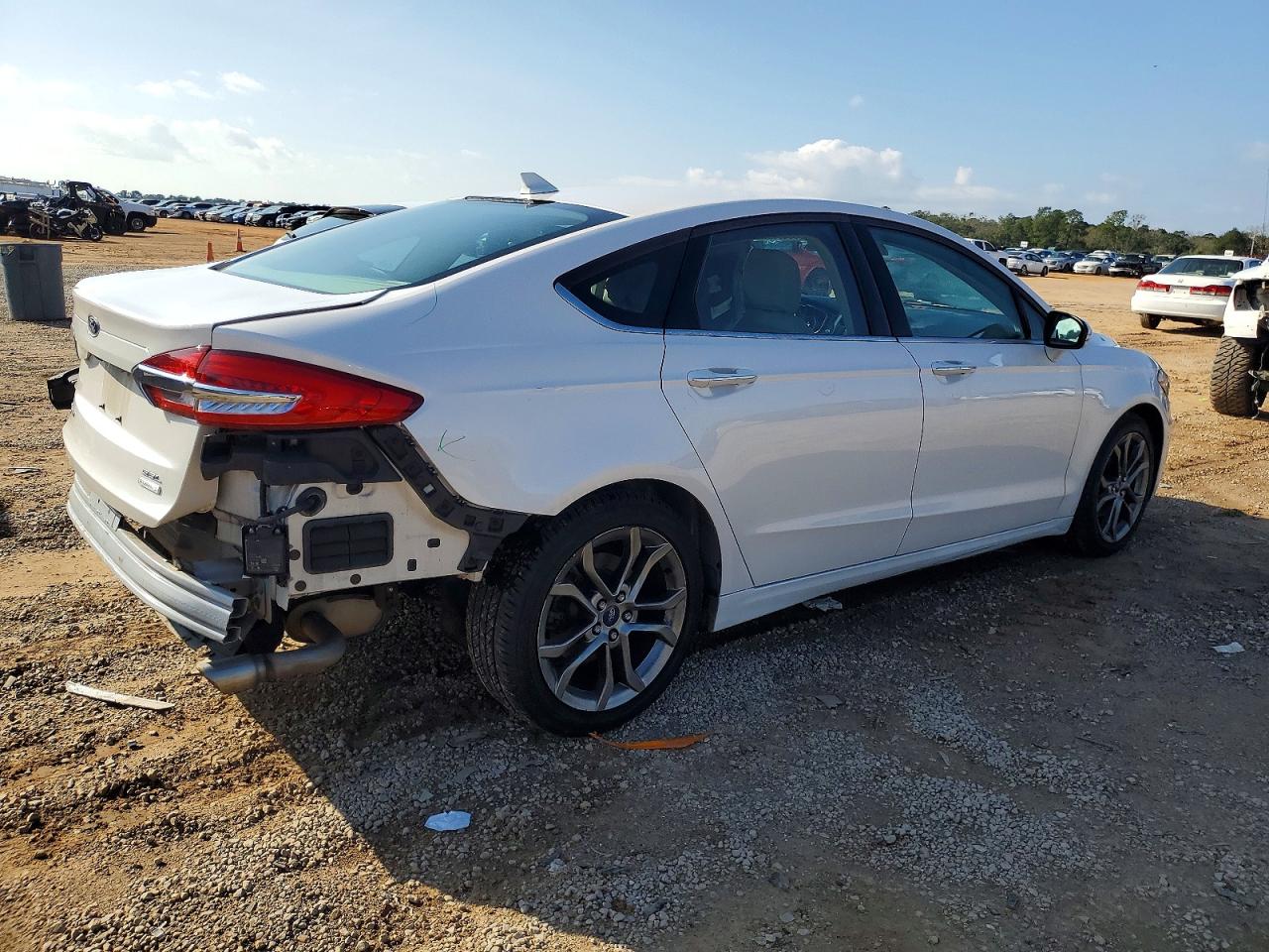 2020 FORD FUSION SEL photo 3