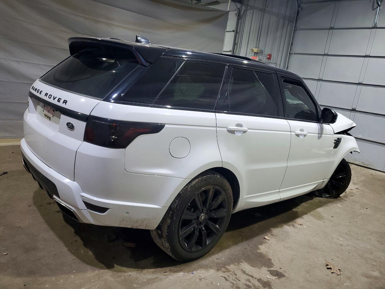 2020 LAND ROVER RANGE ROVER SPORT HSE photo 3