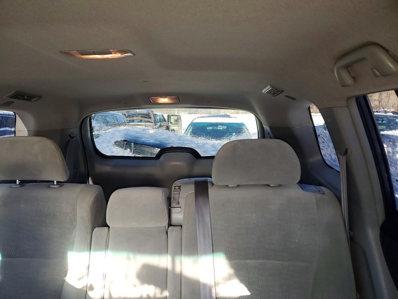2012 TOYOTA HIGHLANDER BASE photo 10
