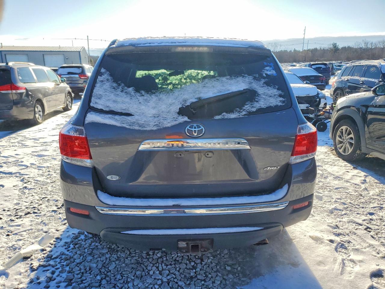 2012 TOYOTA HIGHLANDER BASE photo 6