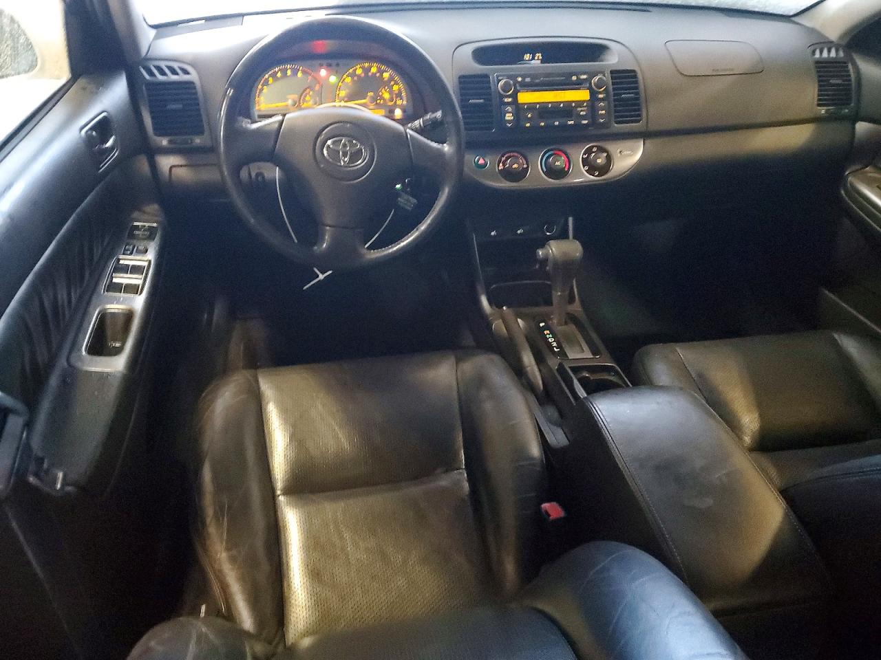 2003 TOYOTA CAMRY LE photo 8