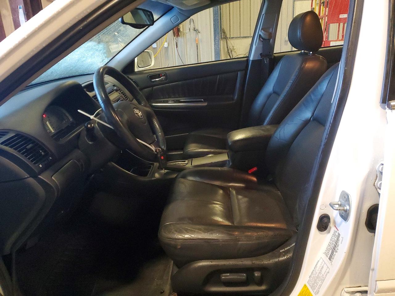 2003 TOYOTA CAMRY LE photo 7