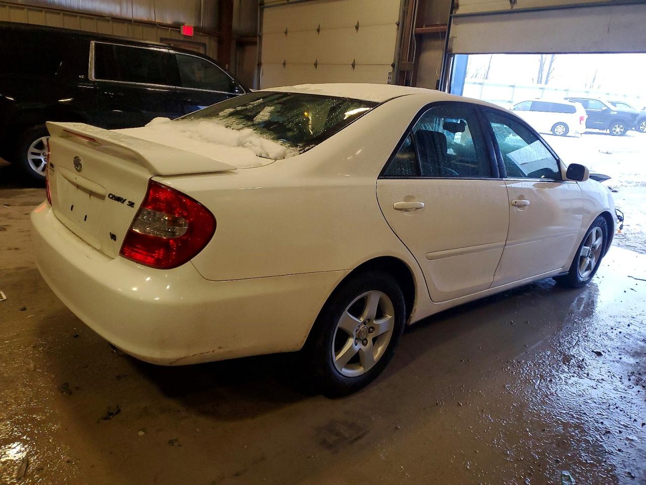 2003 TOYOTA CAMRY LE photo 3