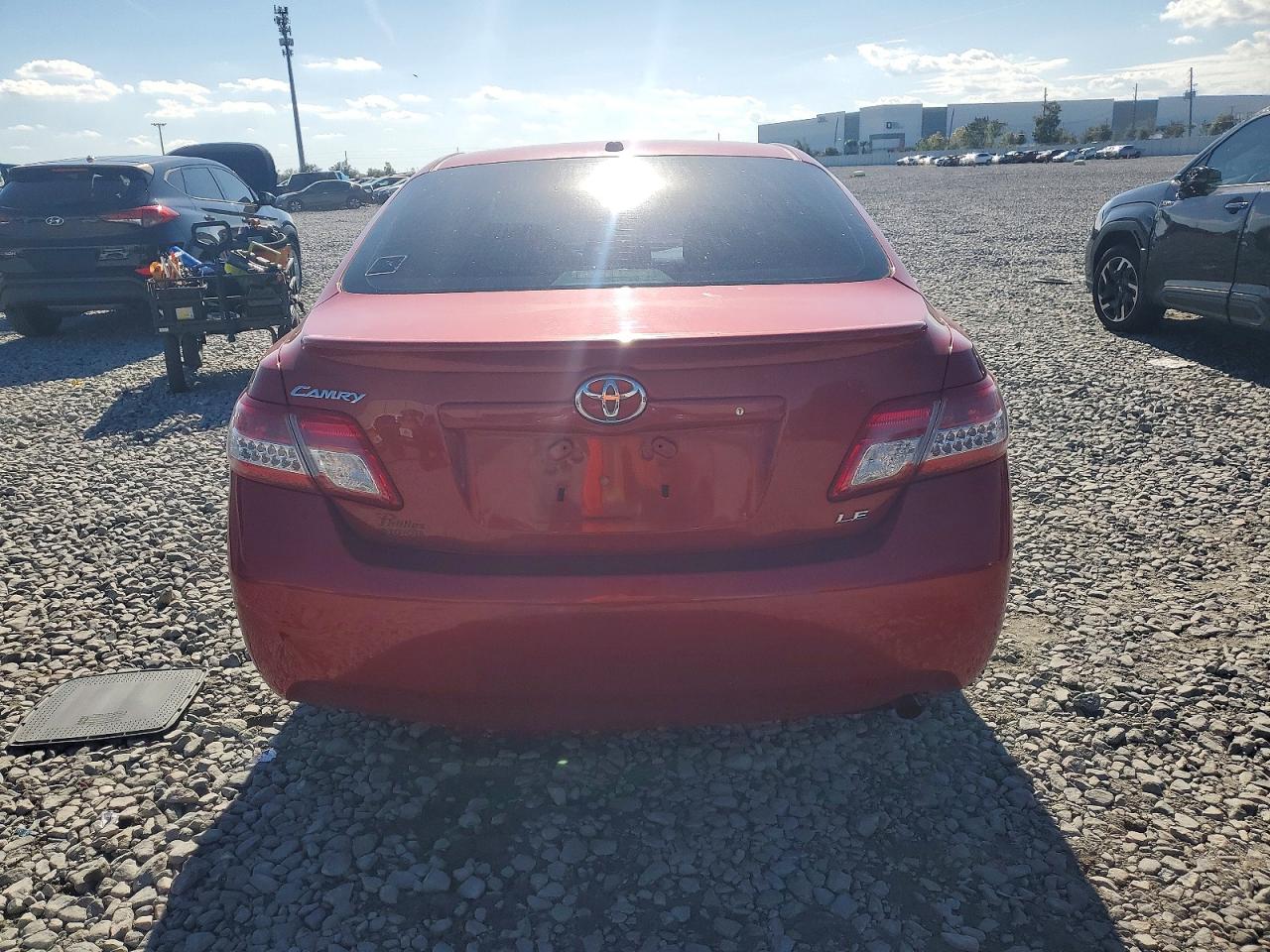 2011 TOYOTA CAMRY BASE photo 6