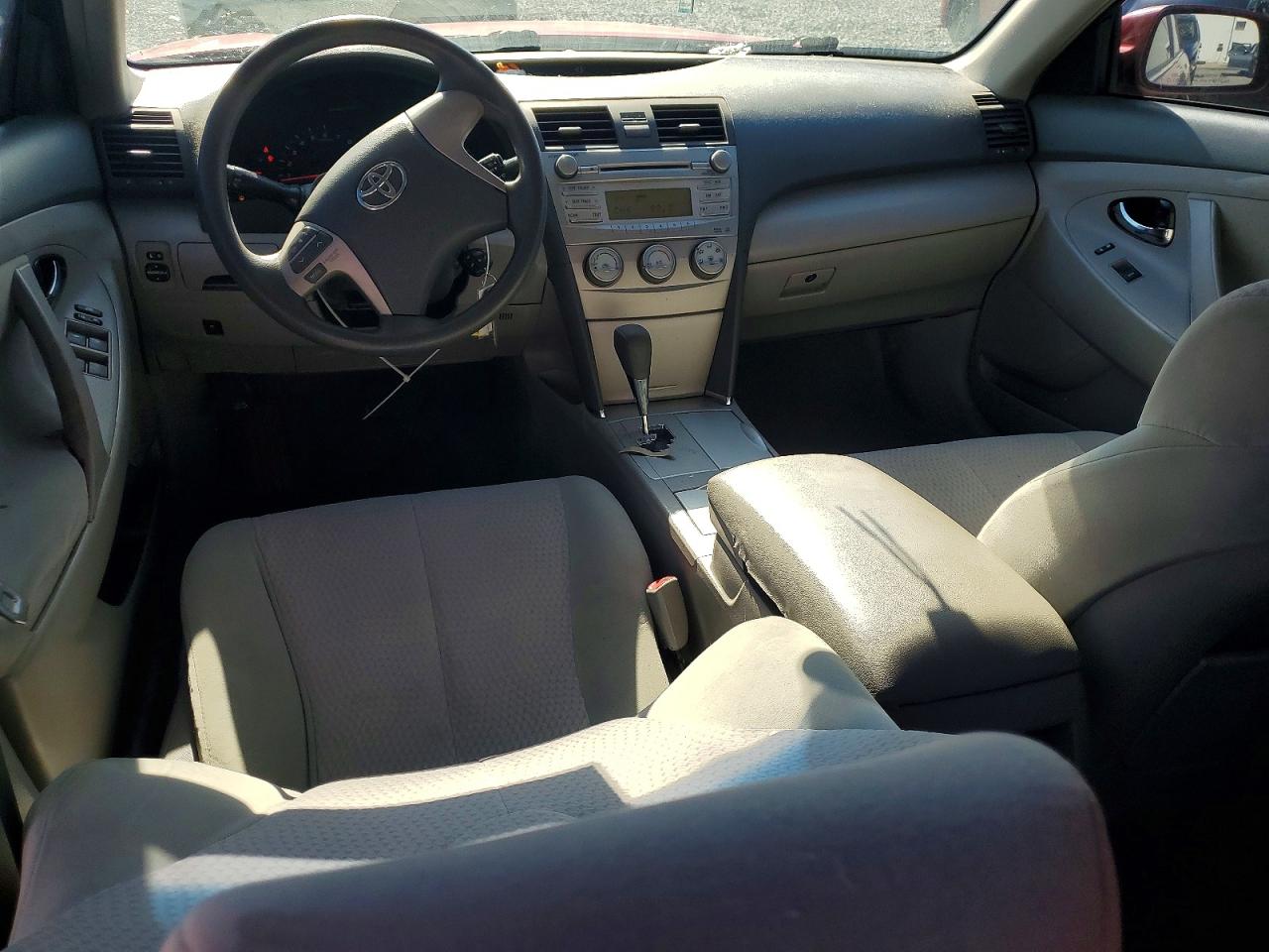 2011 TOYOTA CAMRY BASE photo 8