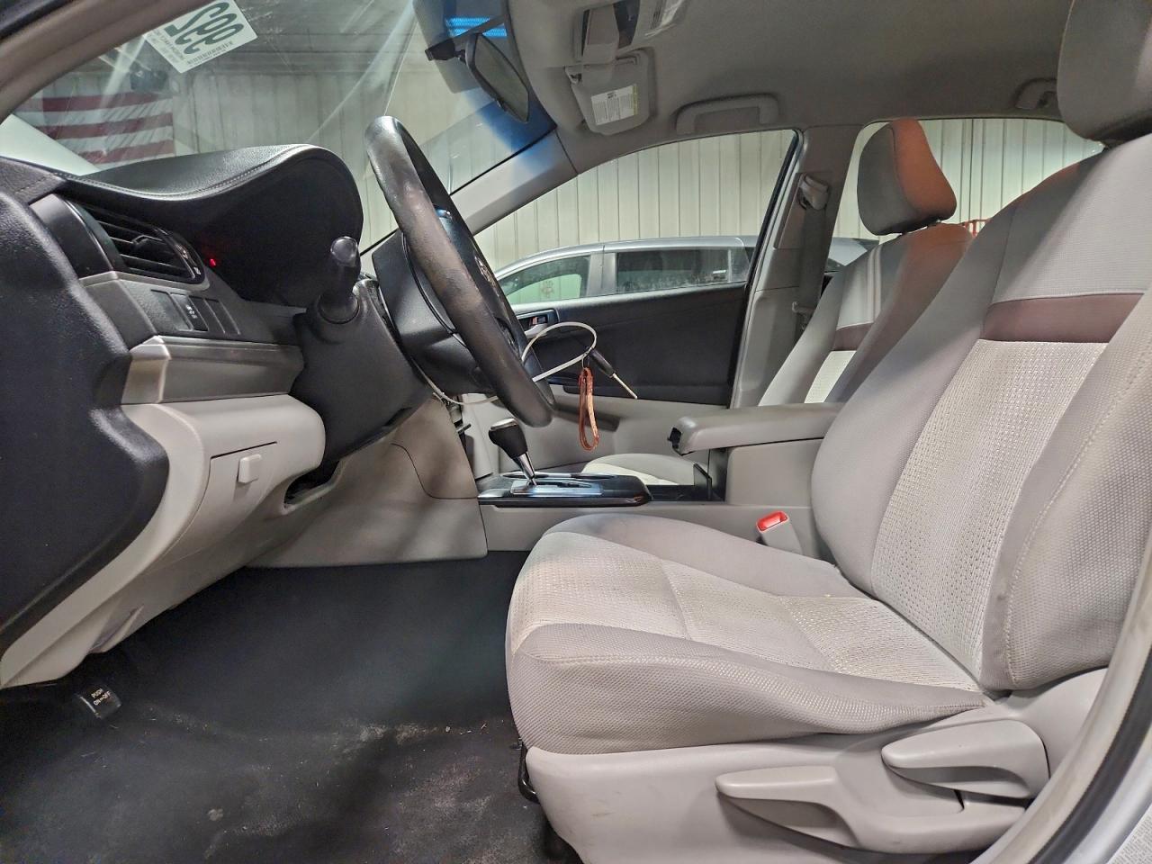 2012 TOYOTA CAMRY BASE photo 7