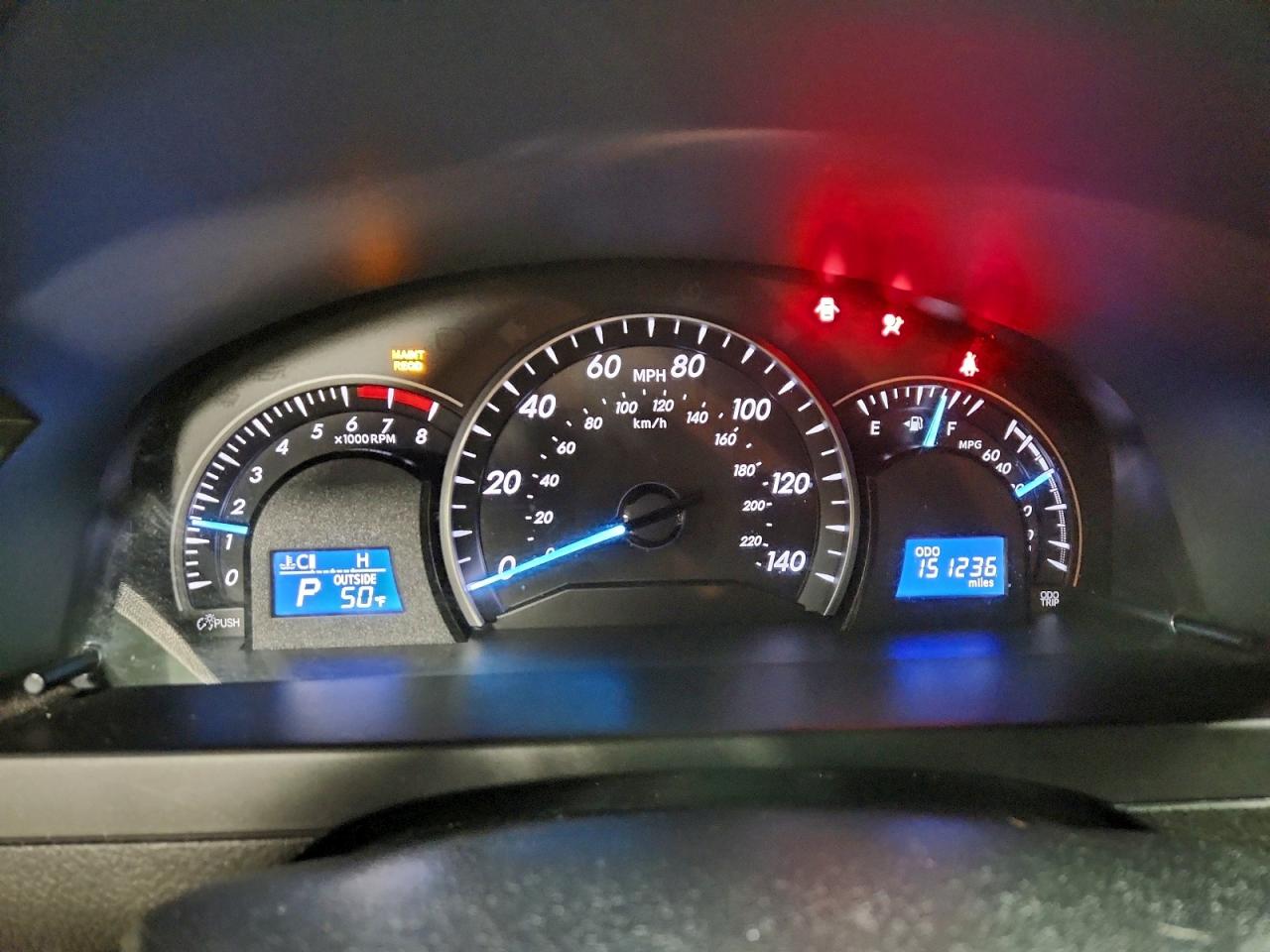 2012 TOYOTA CAMRY BASE photo 9