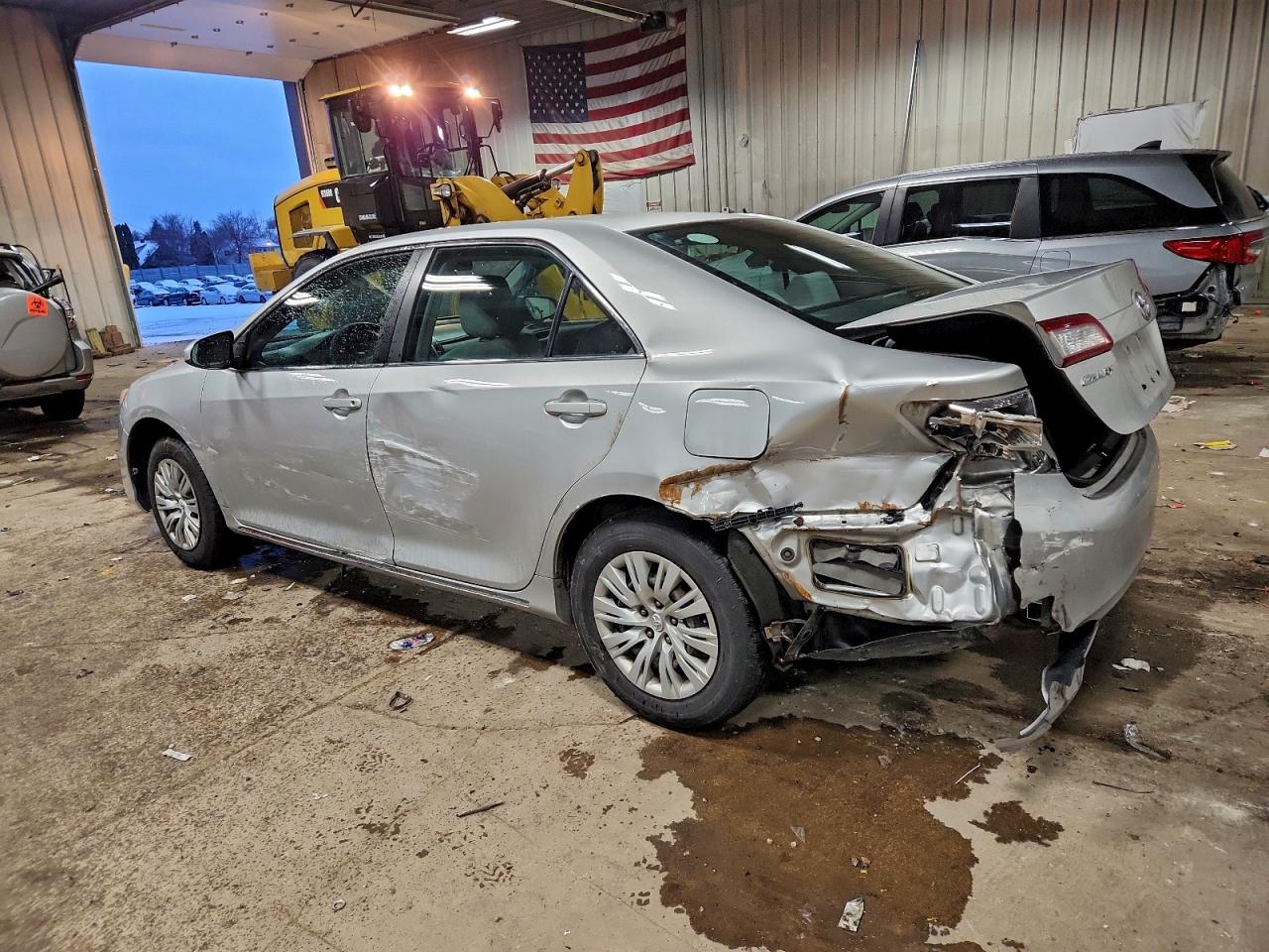 2012 TOYOTA CAMRY BASE photo 2
