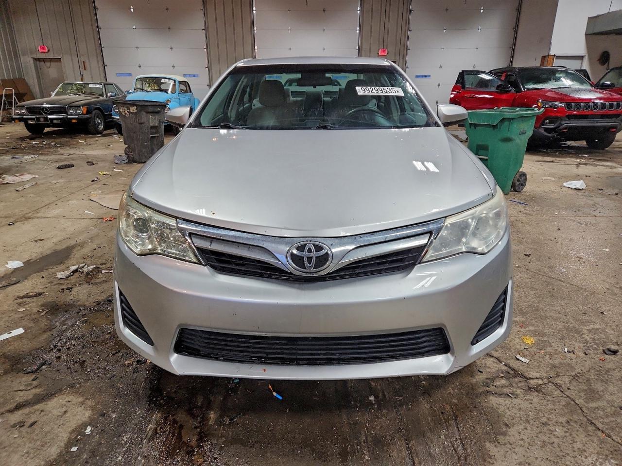 2012 TOYOTA CAMRY BASE photo 5