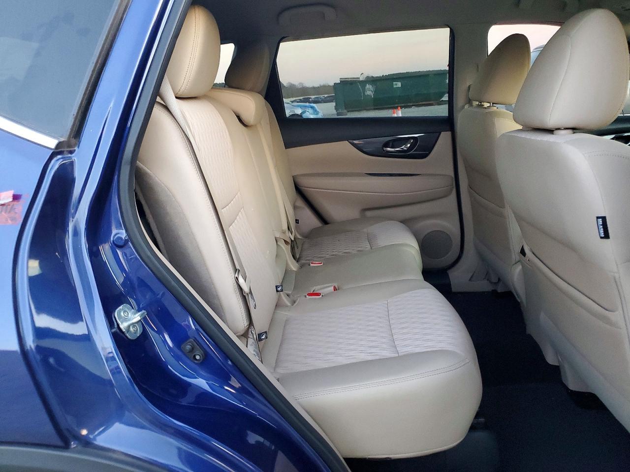 2018 NISSAN ROGUE S photo 11