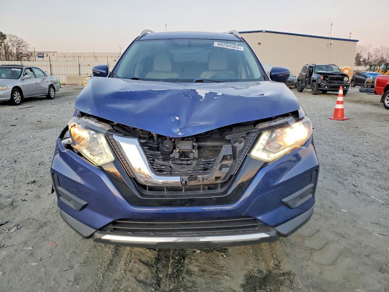 2018 NISSAN ROGUE S photo 5
