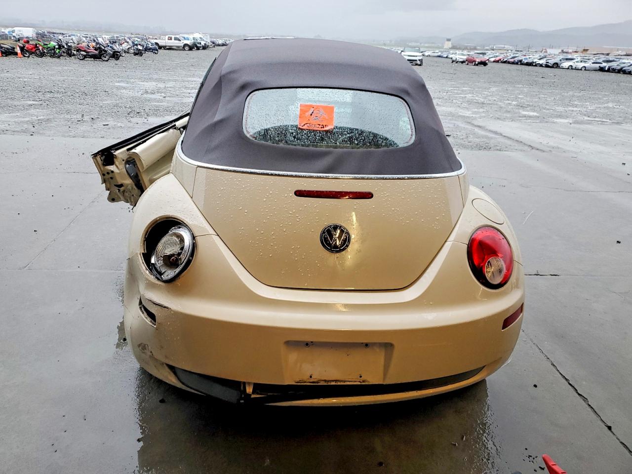 2008 VOLKSWAGEN NEW BEETLE CONVERTIBLE SE photo 11