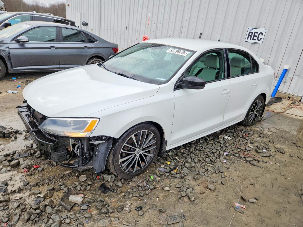 2016 VOLKSWAGEN JETTA