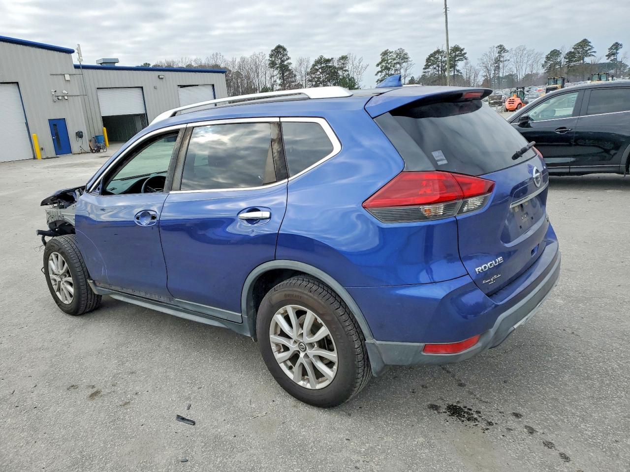 2019 NISSAN ROGUE S photo 2
