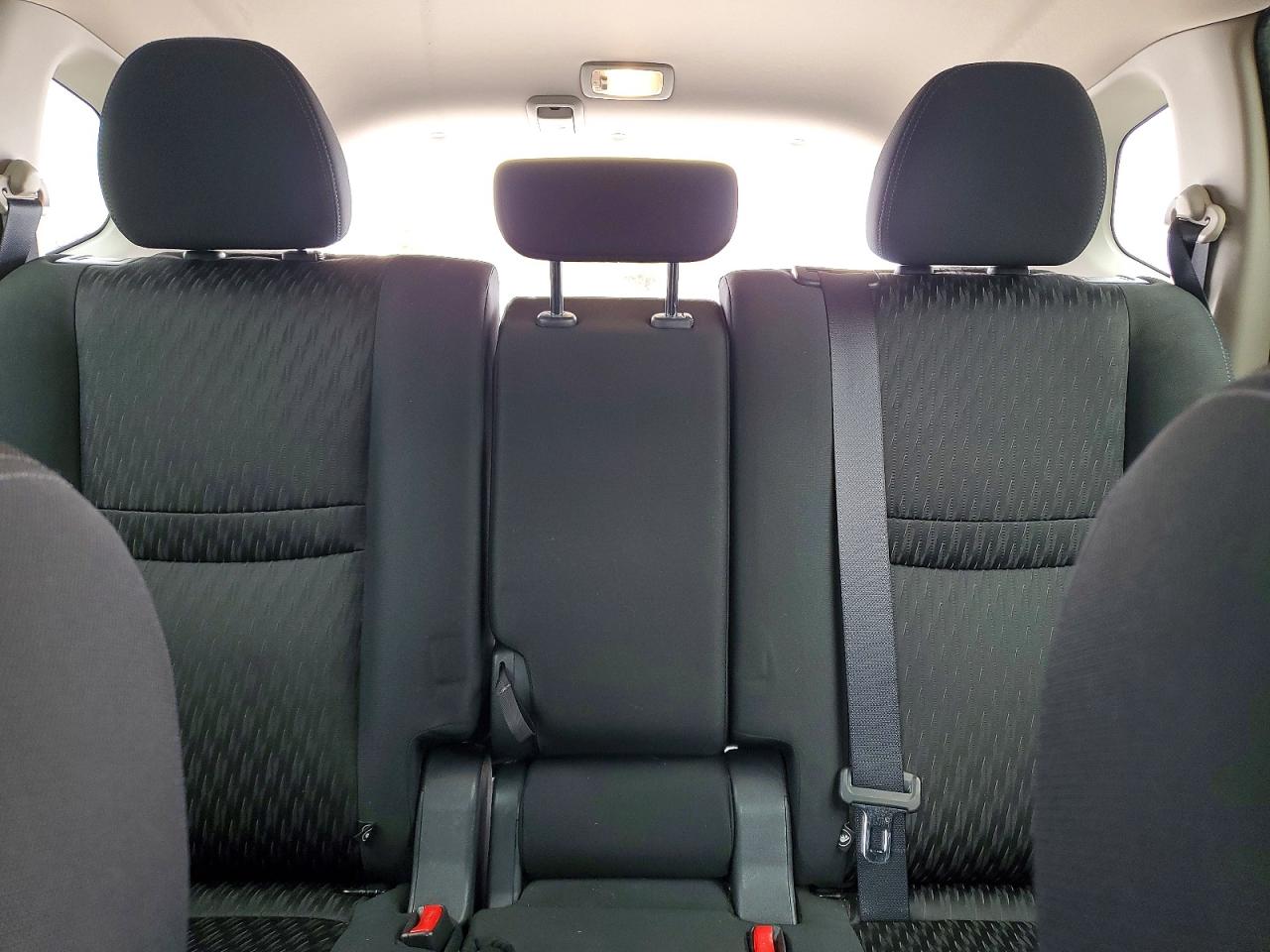 2019 NISSAN ROGUE S photo 10