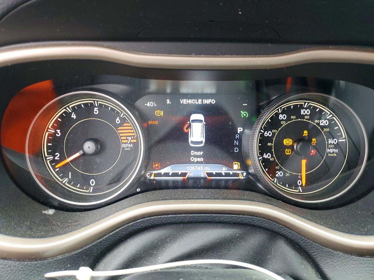 2018 JEEP CHEROKEE LIMITED photo 9