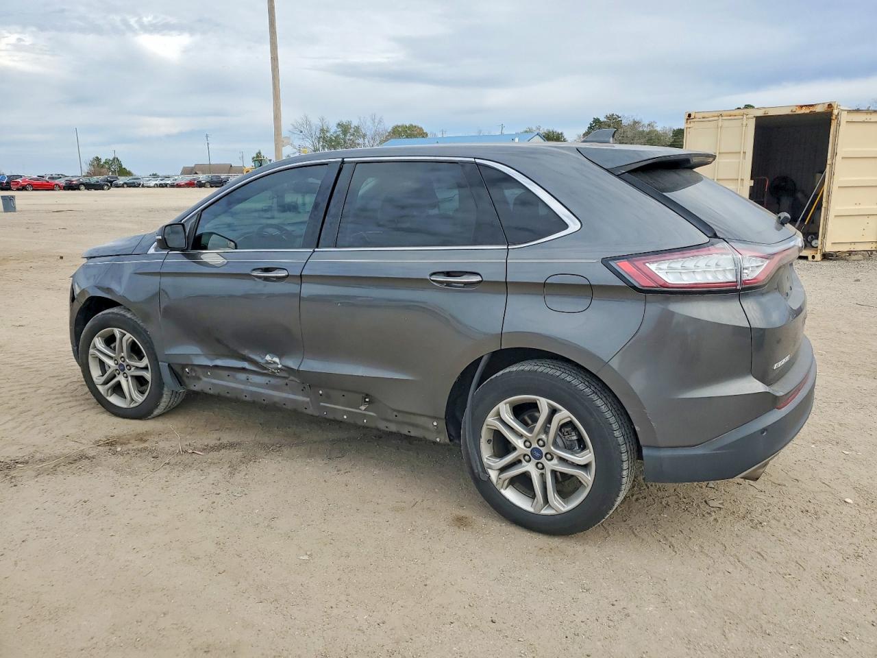 2017 FORD EDGE TITANIUM photo 2