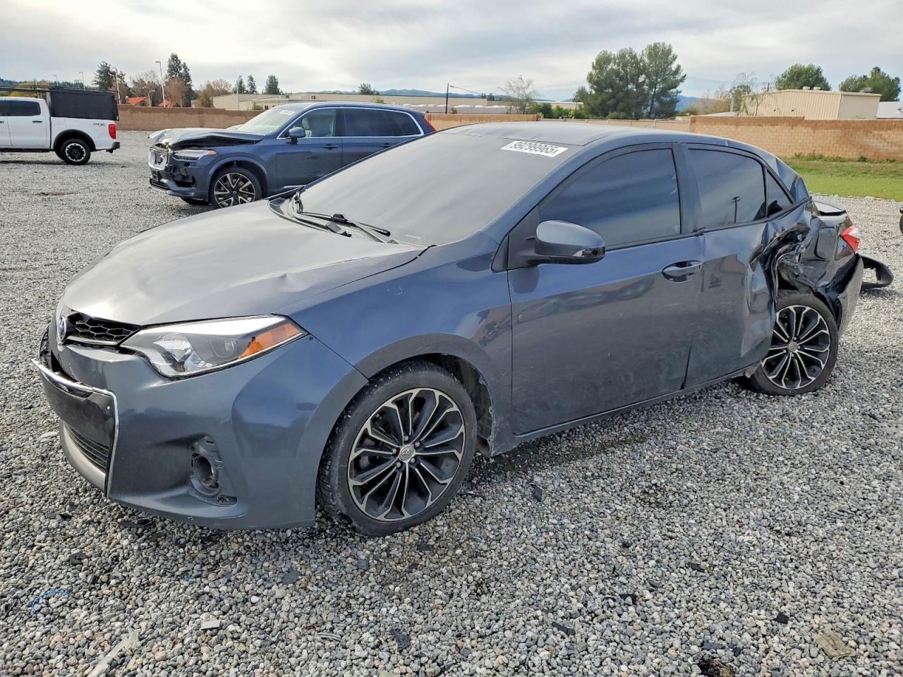 2016 TOYOTA COROLLA
