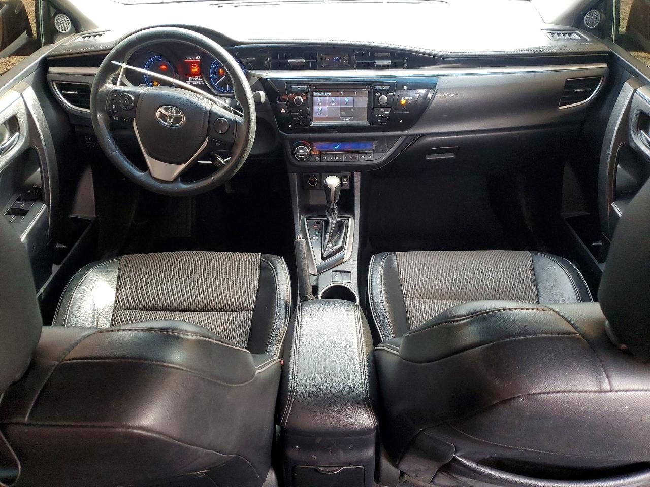2016 TOYOTA COROLLA L photo 8