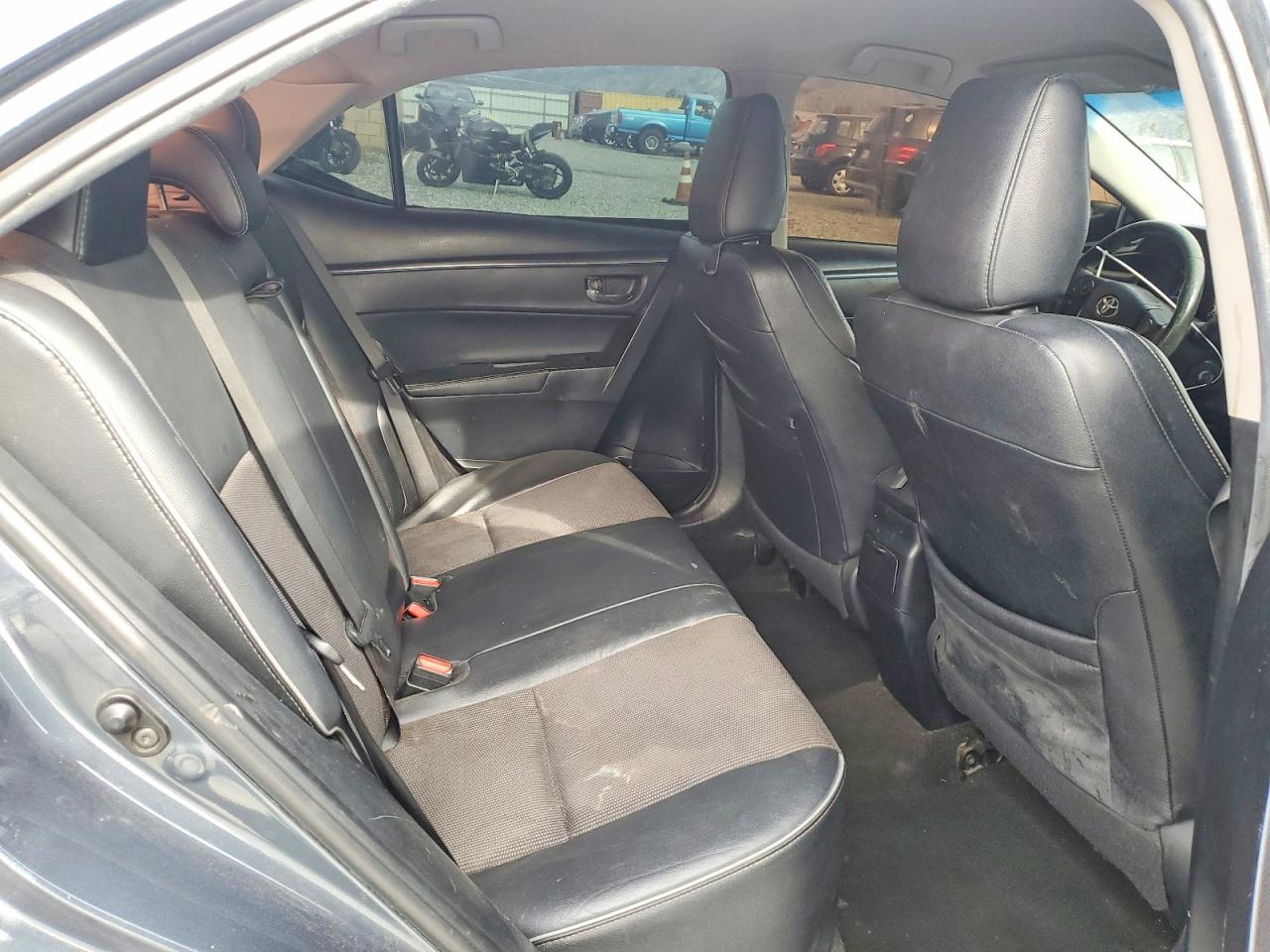 2016 TOYOTA COROLLA L photo 10