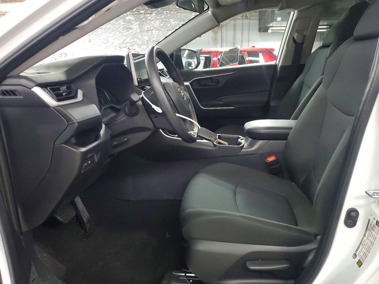 2025 TOYOTA RAV4 LE photo 7
