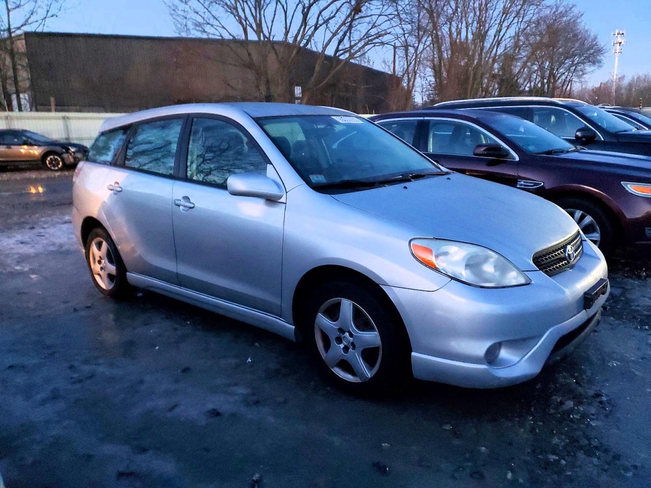 2008 TOYOTA COROLLA MATRIX XR photo 4