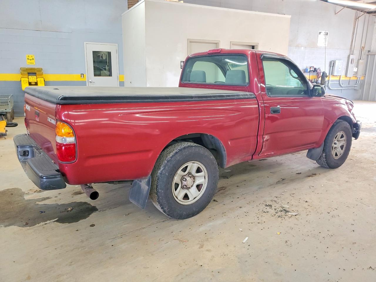 2004 TOYOTA TACOMA photo 5
