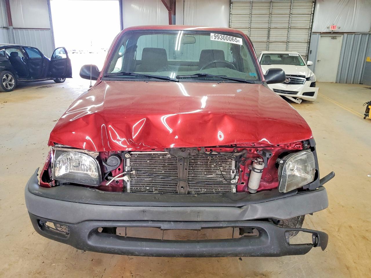2004 TOYOTA TACOMA photo 9