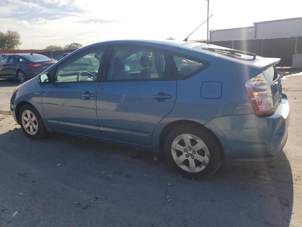 2008 TOYOTA PRIUS photo 2