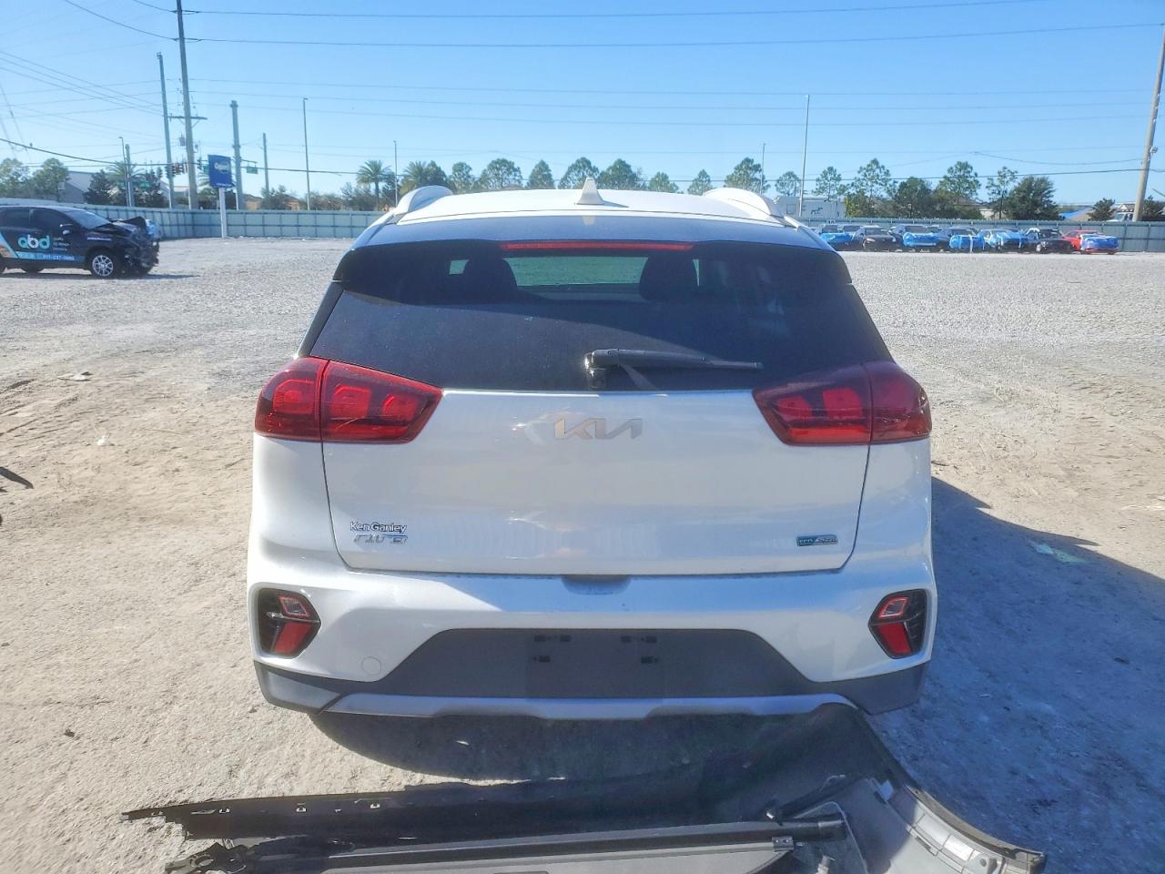 2022 KIA NIRO LX photo 6