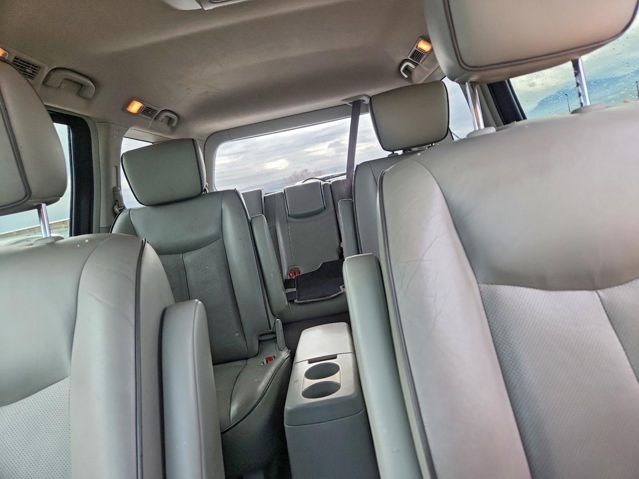 2012 NISSAN QUEST S photo 28