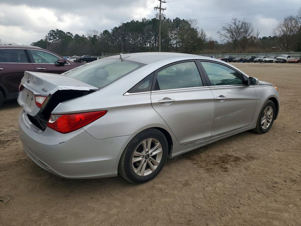 2013 HYUNDAI SONATA GLS photo 3