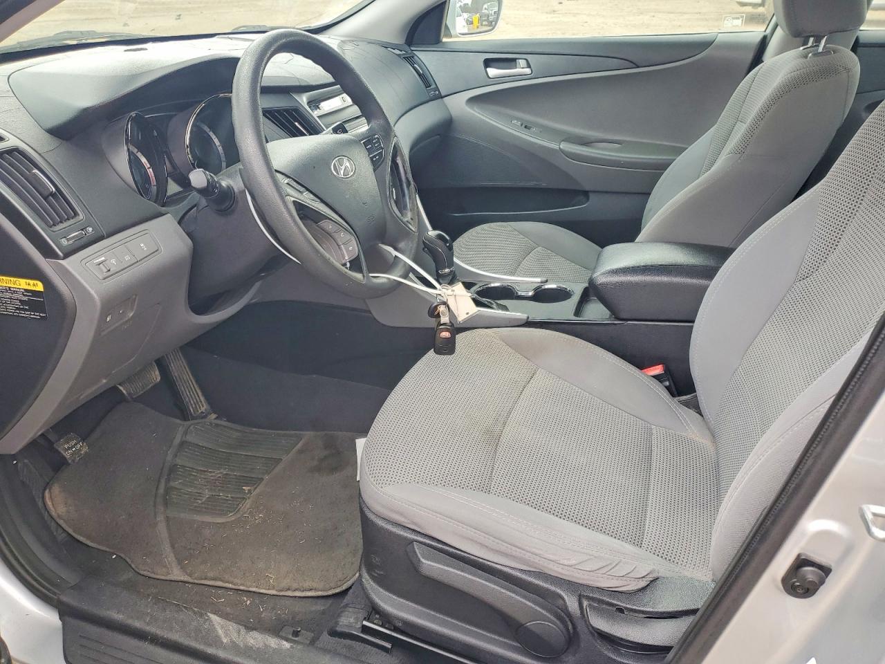2013 HYUNDAI SONATA GLS photo 7