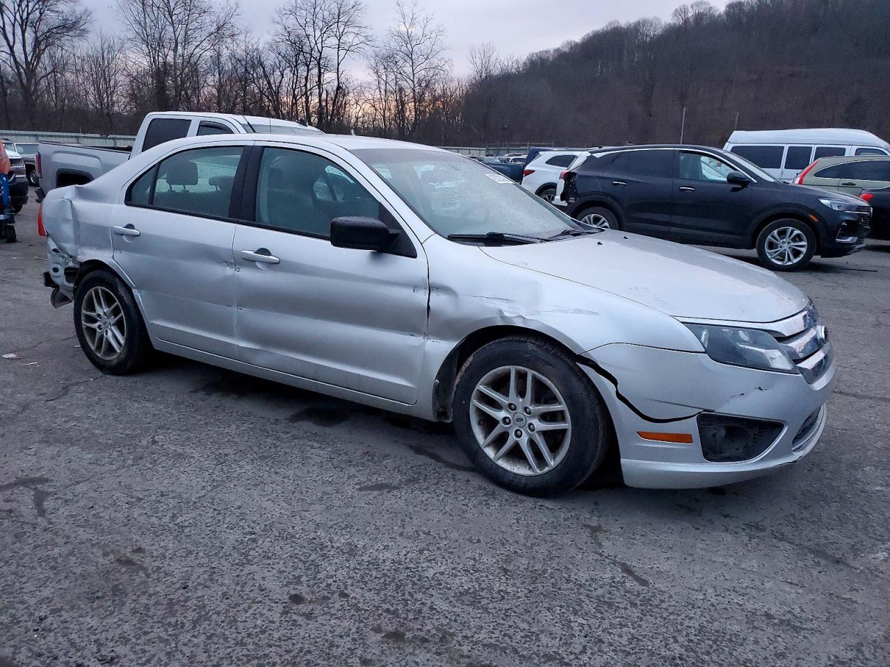 2012 FORD FUSION S photo 4