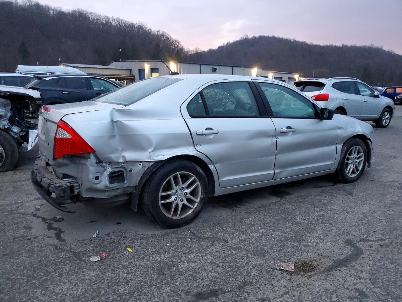 2012 FORD FUSION S photo 3