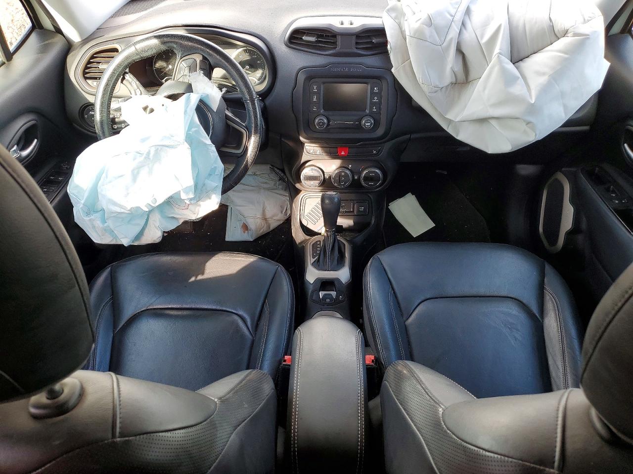 2015 JEEP RENEGADE LIMITED photo 8