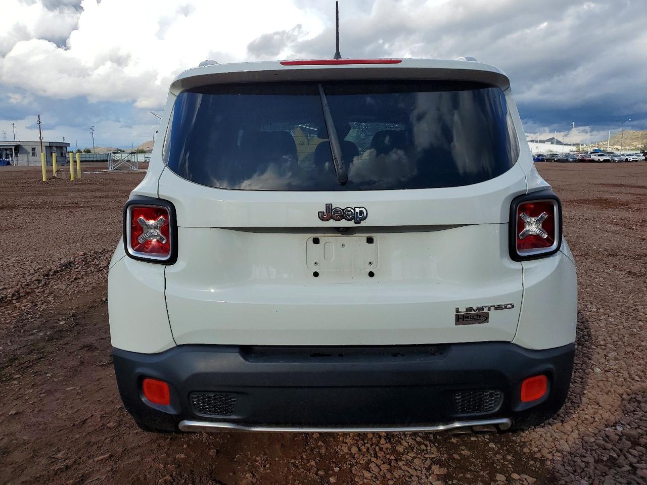 2015 JEEP RENEGADE LIMITED photo 6