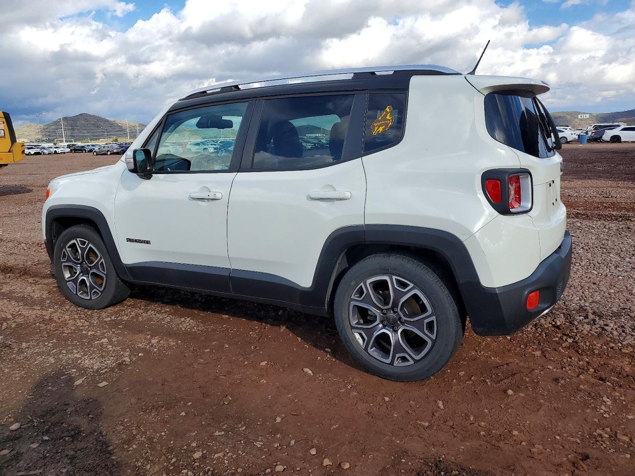 2015 JEEP RENEGADE LIMITED photo 2