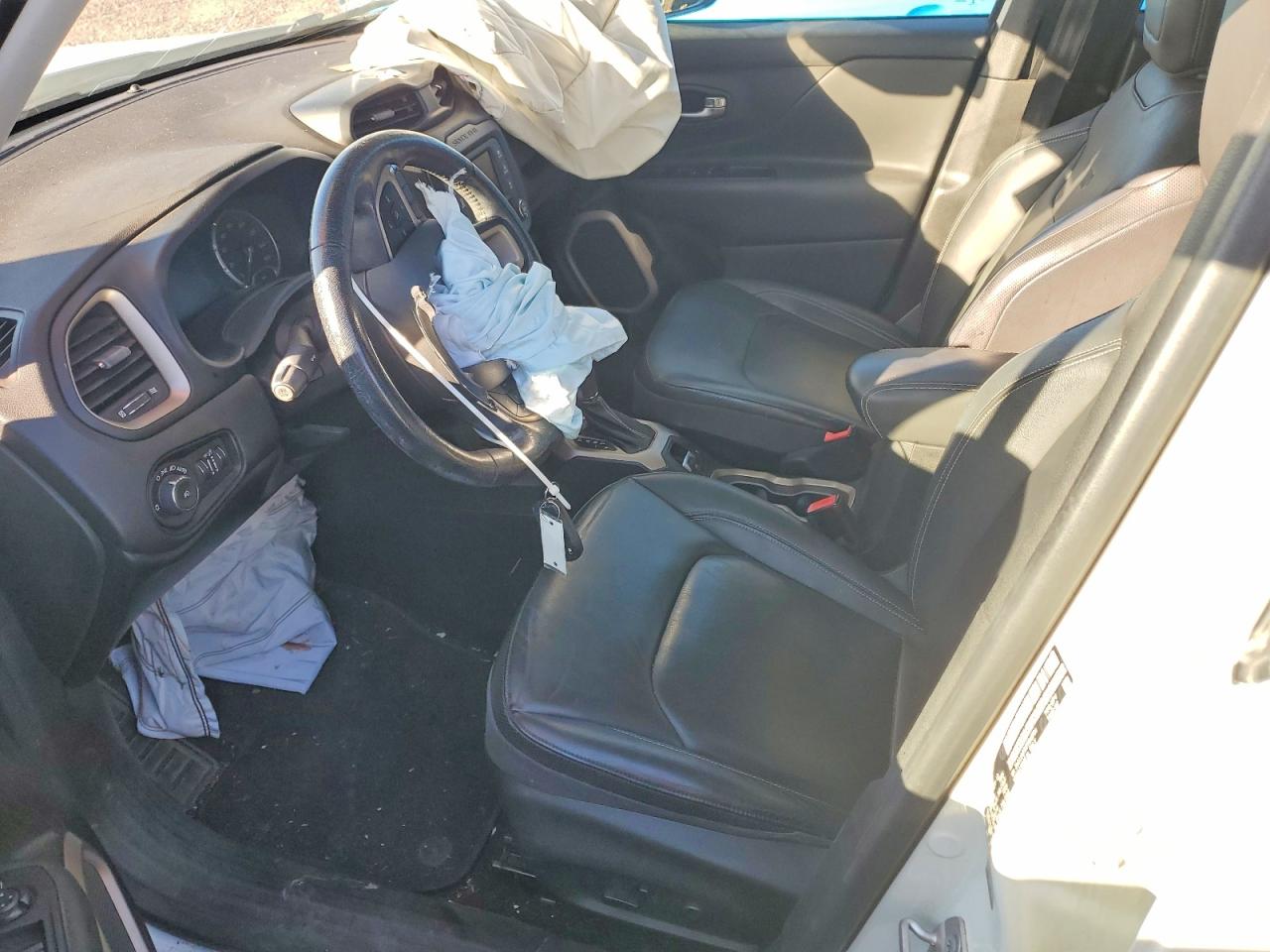 2015 JEEP RENEGADE LIMITED photo 7