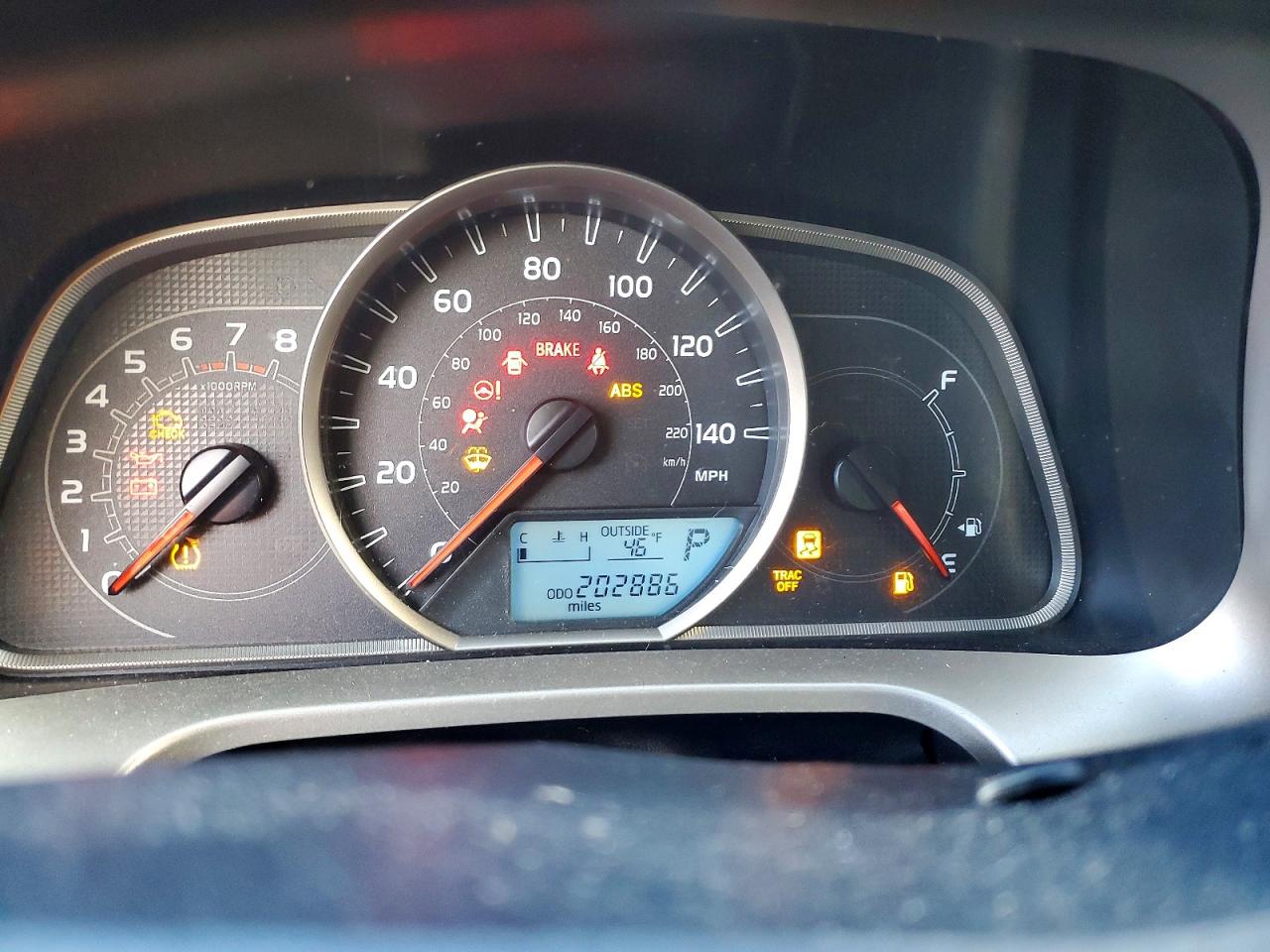 2015 TOYOTA RAV4 LE photo 9