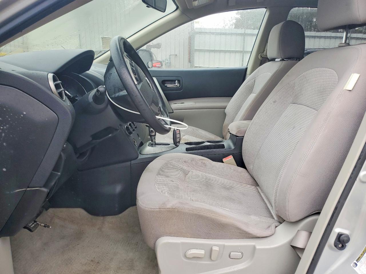 2011 NISSAN ROGUE S photo 7