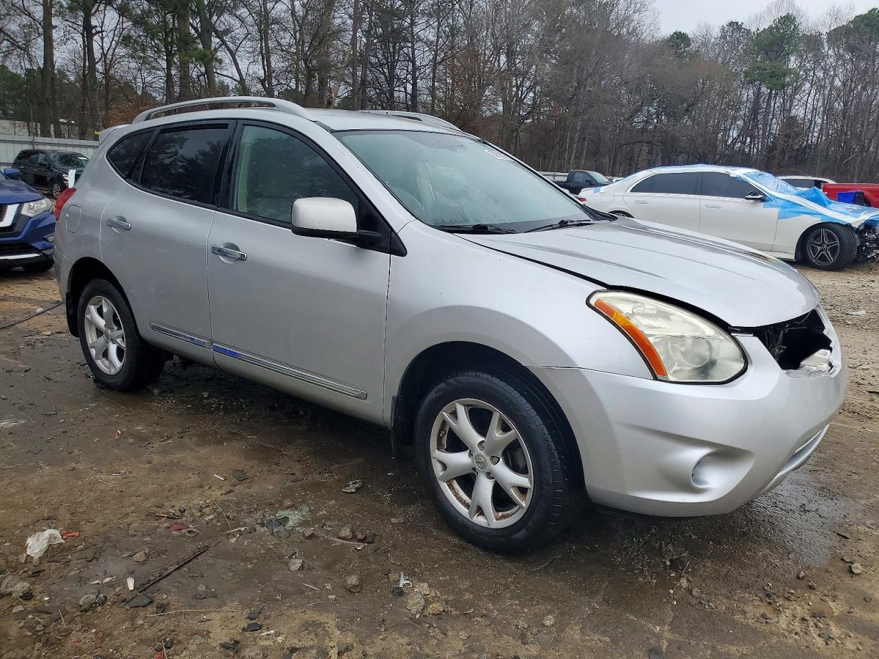 2011 NISSAN ROGUE S photo 4