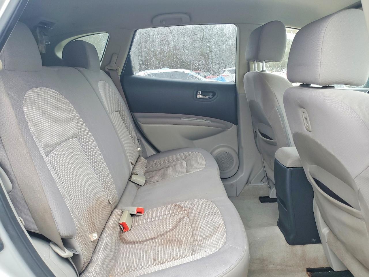 2011 NISSAN ROGUE S photo 10