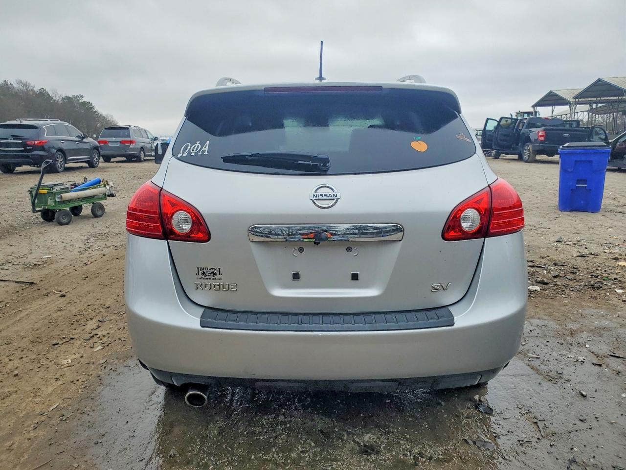 2011 NISSAN ROGUE S photo 6
