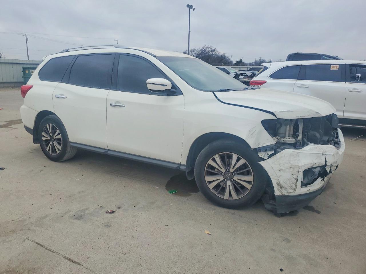 2017 NISSAN PATHFINDER S photo 4