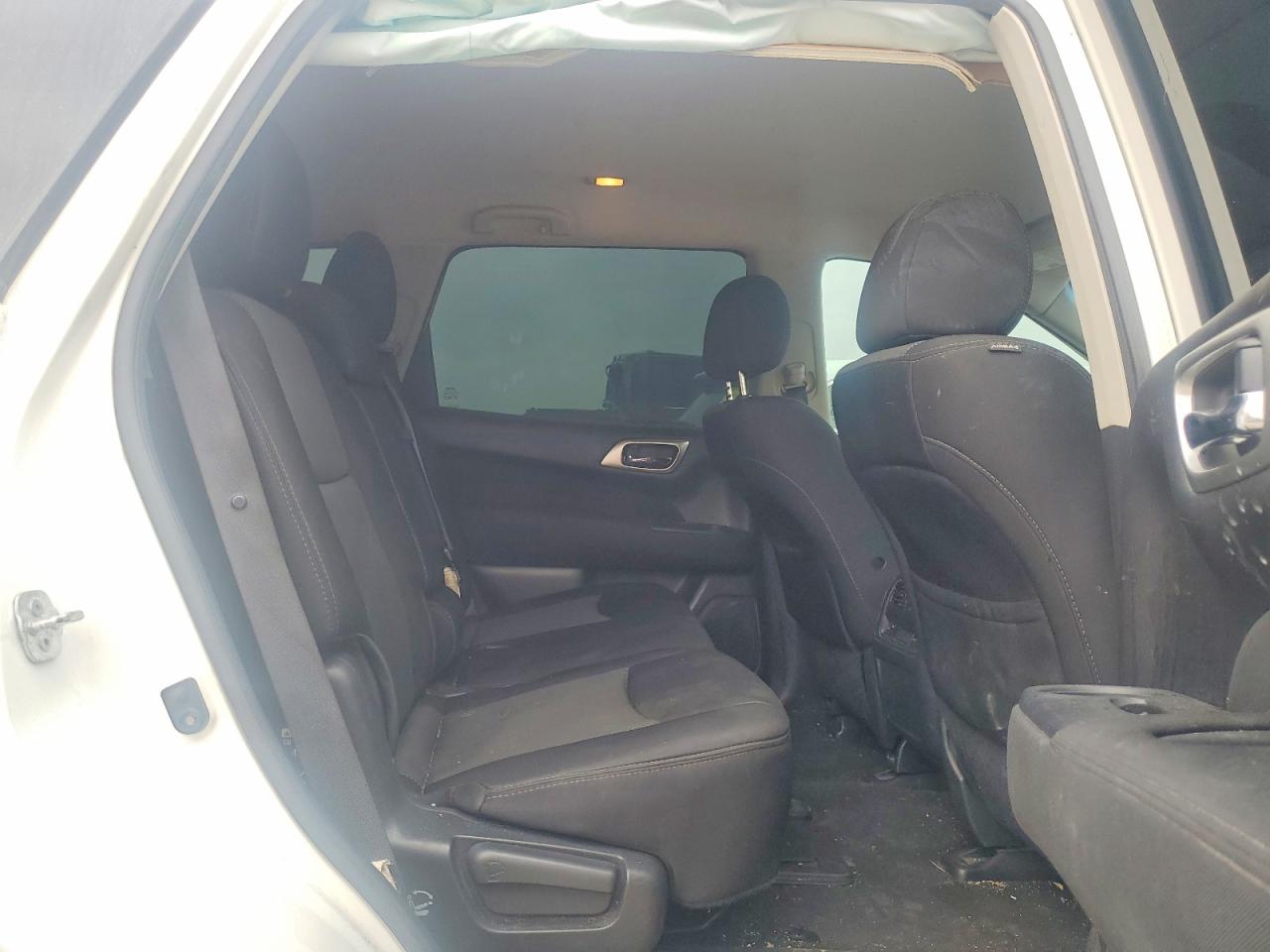 2017 NISSAN PATHFINDER S photo 11