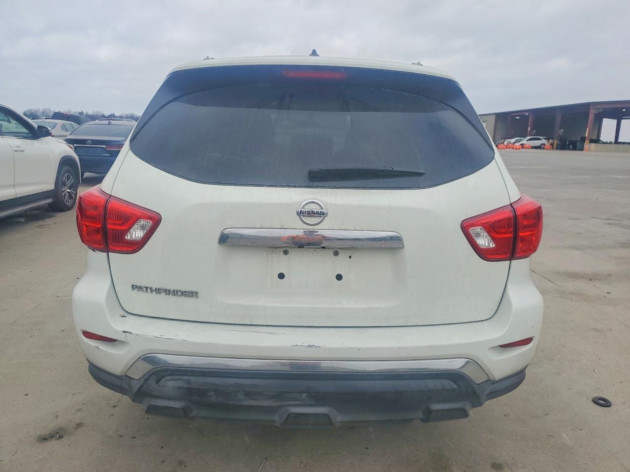 2017 NISSAN PATHFINDER S photo 6